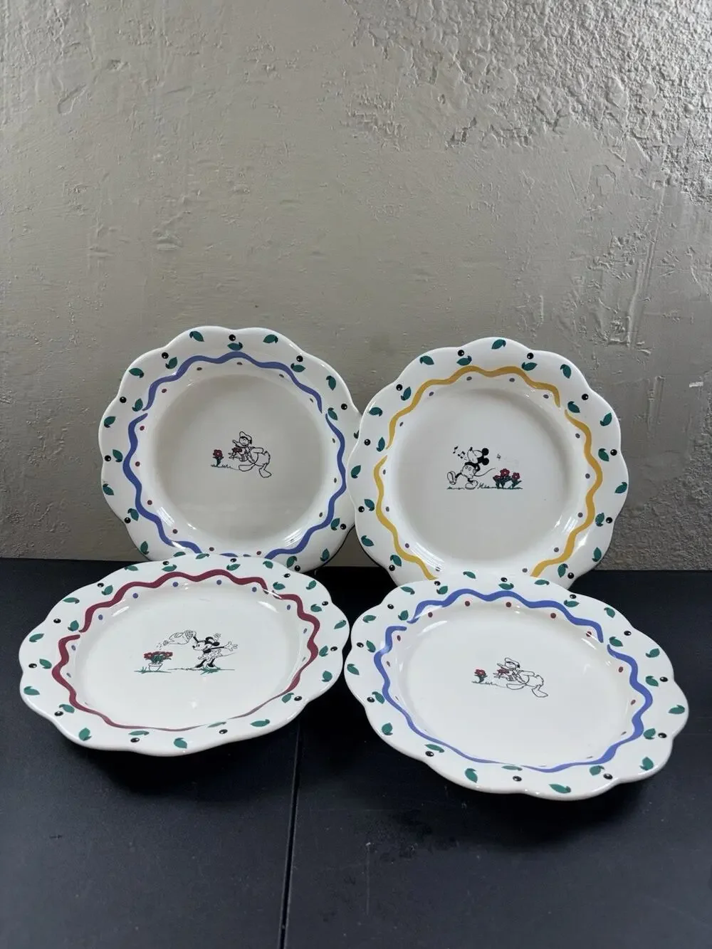 4 Pflatzgraff Mickey & Co Salad Dessert Plates Minnie Donald (2) Mickey 8.5”